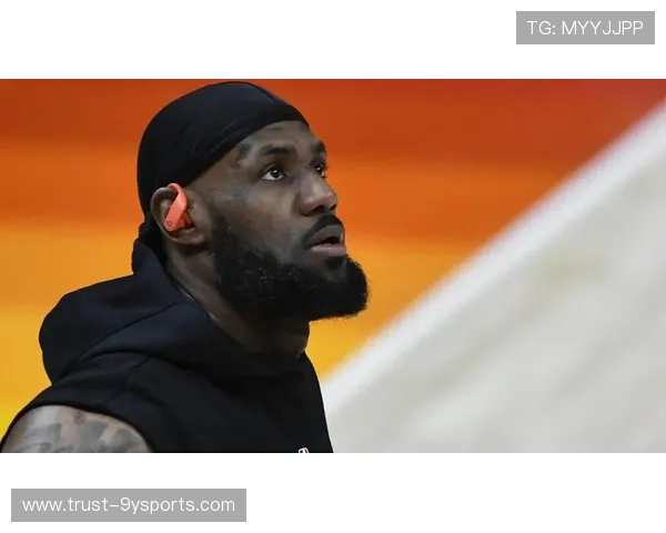 网球赛场惊喜连连新星崭露头角引发球迷热议